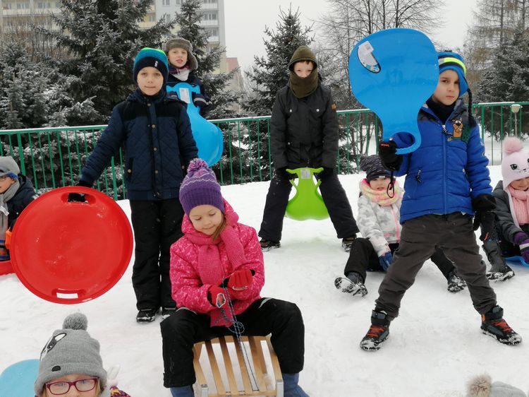 Read more about the article Zimą spadają jabłuszka…﻿